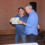 Axel Grael, Secretário e Planejamento e ambientalista recebe o Diploma das mãos de Vilmar Berna